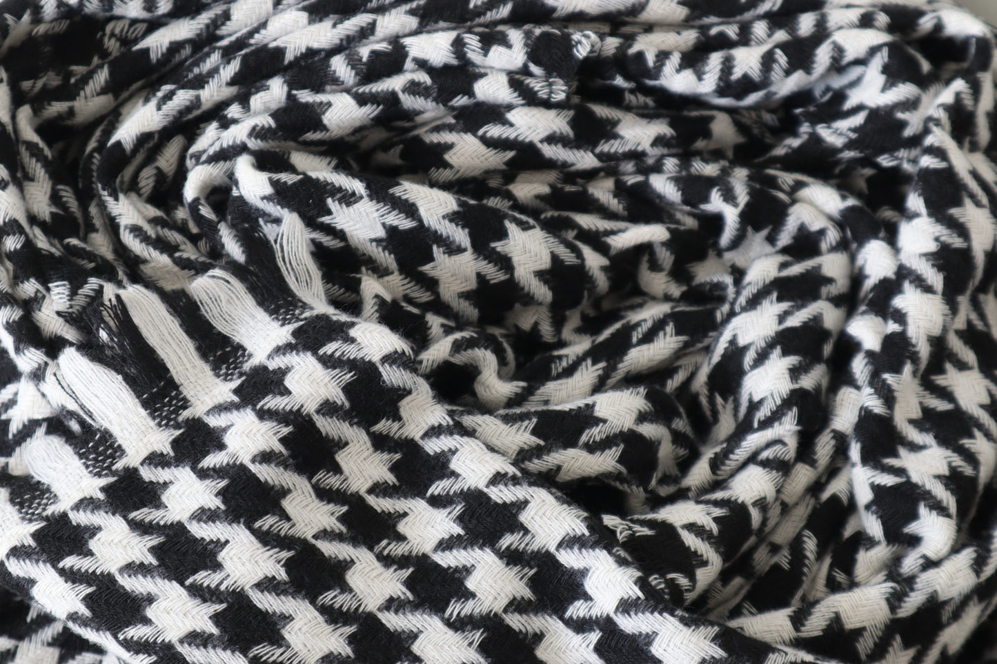 Houndstooth Scarf - Posh Goth