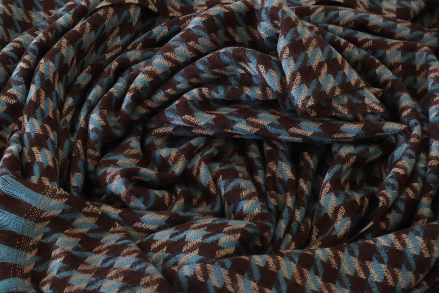 Houndstooth Scarf - Ritzy Brown