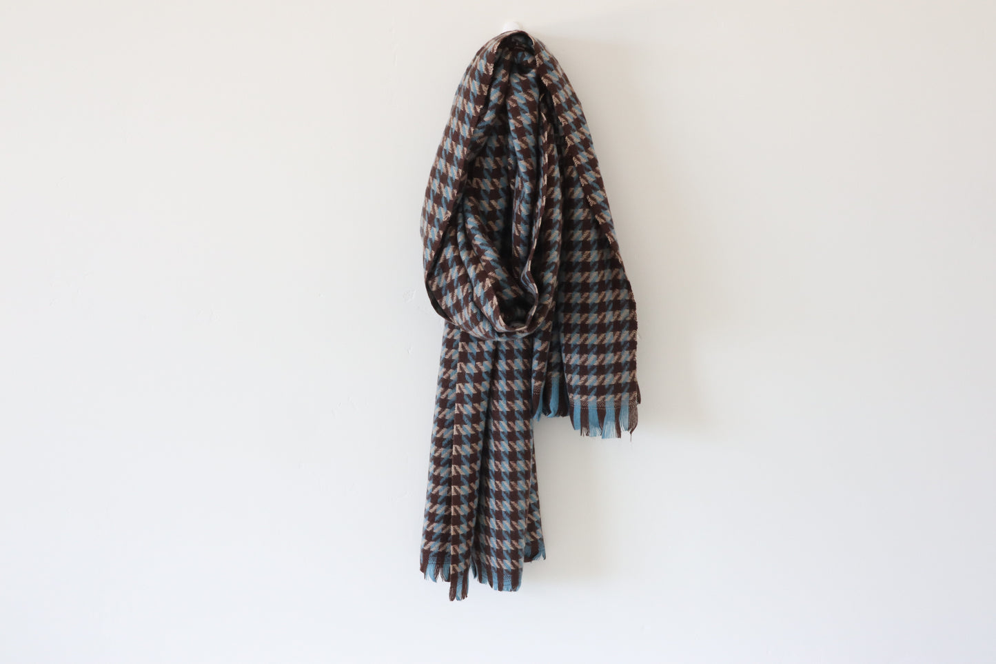 Houndstooth Scarf - Ritzy Brown